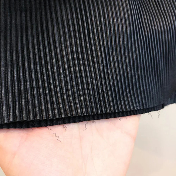 Rodebjer Black Faux Vegan Leather Pleated Designer Classic Midi Skirt Small - Picture 8 of 10